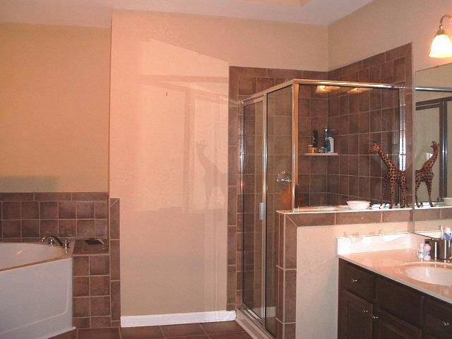 Building Photo - 414 Weatherbrook Way