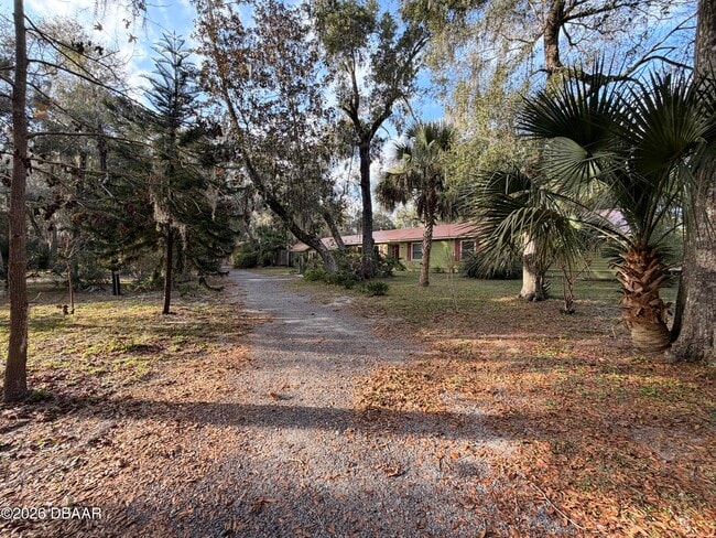 Building Photo - 711 Freda Ln