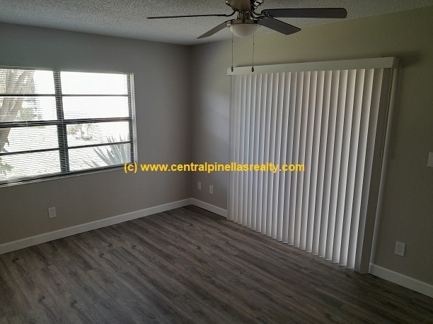 Building Photo - 2400 Winding Creek Blvd