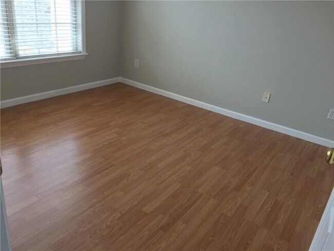 Building Photo - 4412 Shillham Ct