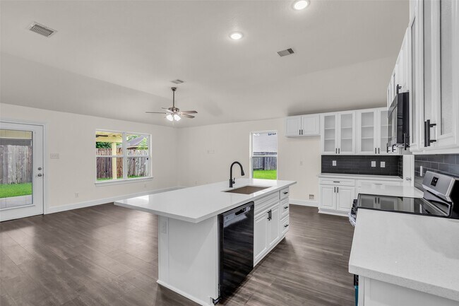 Building Photo - 11919 Prosperity Point Dr