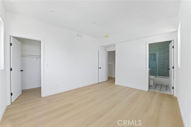 Building Photo - 4511 Rosewood Ave