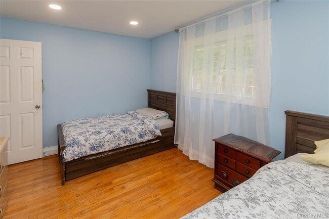 Building Photo - 65 Berkshire Trail