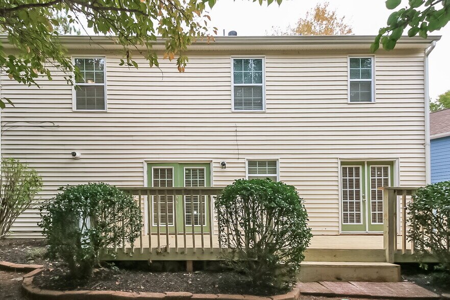 Building Photo - 4379 Yellow Rose Dr
