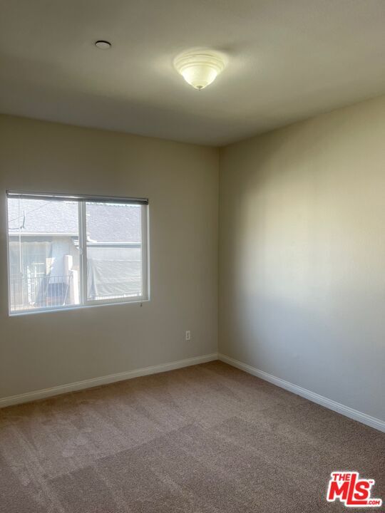 Building Photo - 12375 Osborne Pl