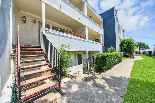 Building Photo - 781 Country Pl Dr