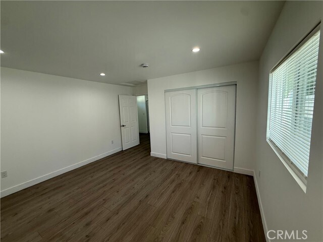Building Photo - 10018 Aqueduct Ave