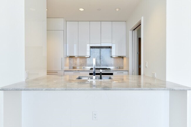 Building Photo - 1 Dalton St