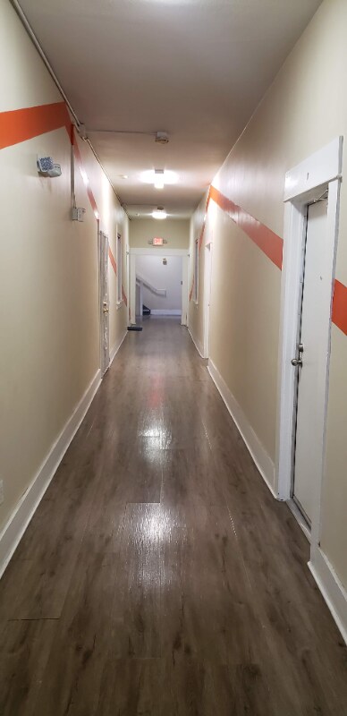 Building Photo - 743 S Burlington Ave