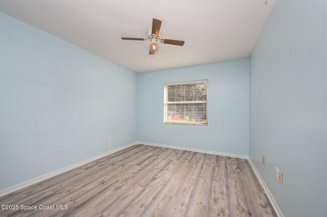 Building Photo - 130 Summer Pl