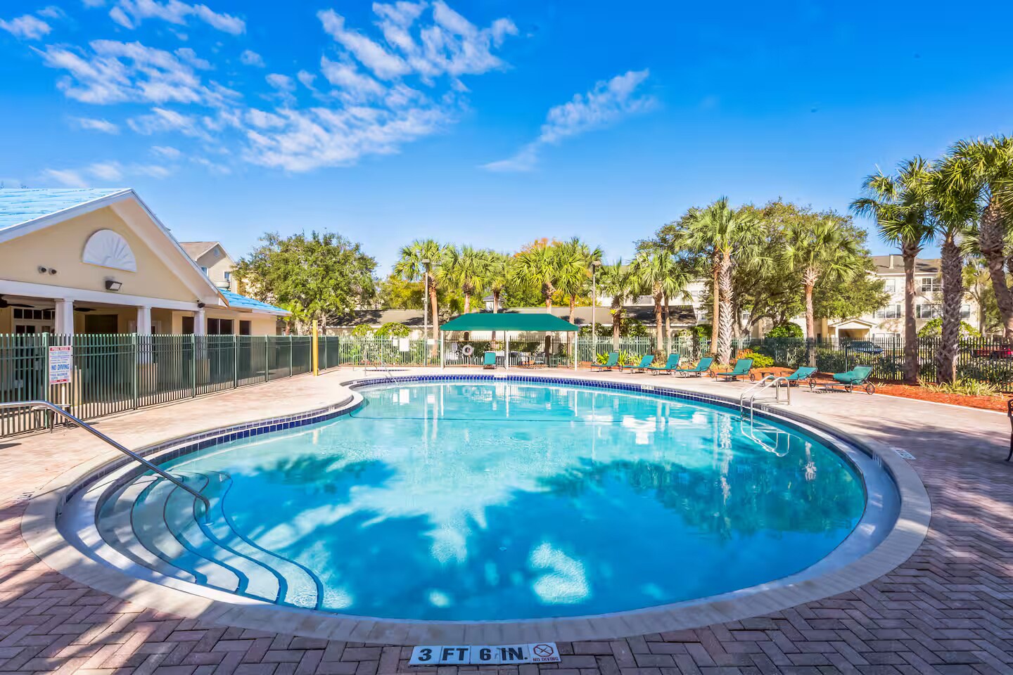 Building Photo - 18565 Bridle Club Dr