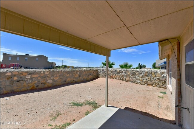 Building Photo - 4100 Tierra Venado Dr