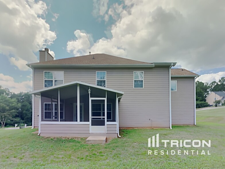 Building Photo - 3445 Terrier Tr