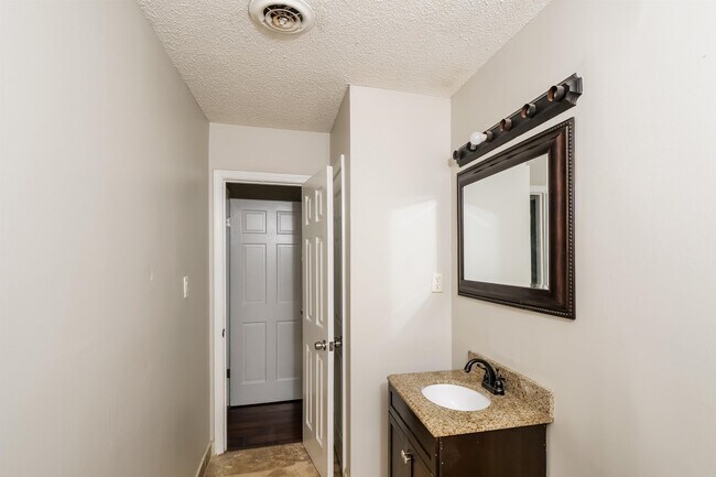 Building Photo - 8210 Valley Ridge Trail