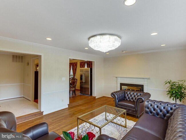 Building Photo - 7705 Huntmaster Ln