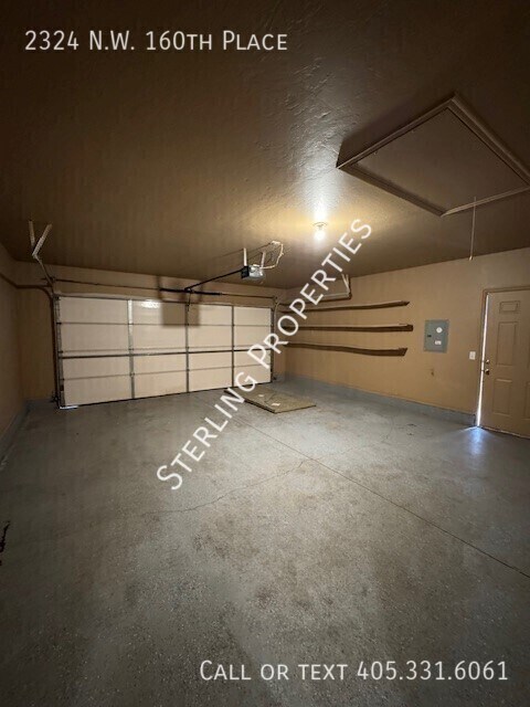 Building Photo - 2324 NW 160th Pl