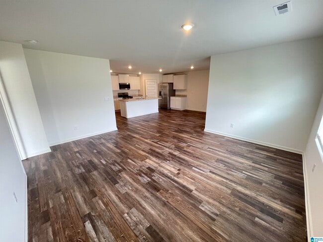 Building Photo - 5586 Post Oak Trl