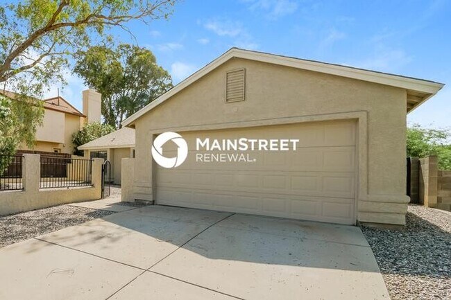 Primary Photo - 3 Bedroom Pet-Friendly Home in TUCSON, AZ ...