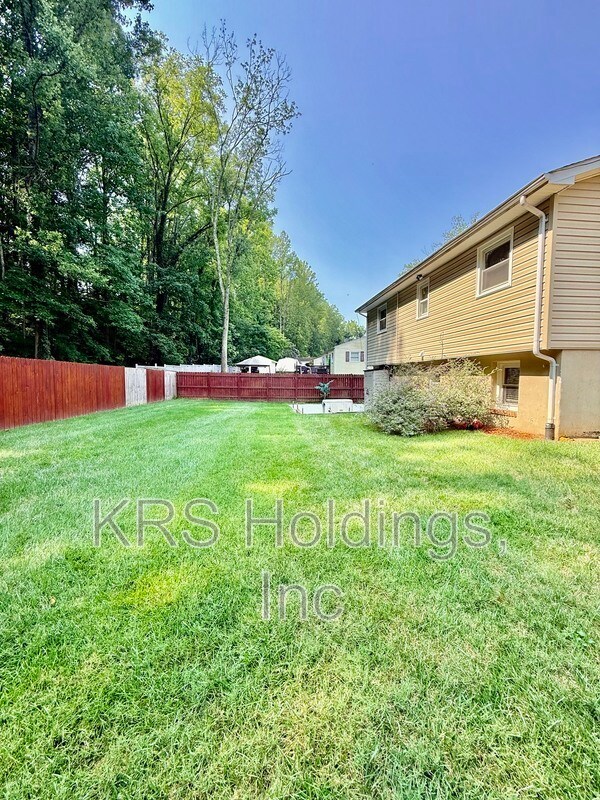 Building Photo - 3931 Forestdale Ave