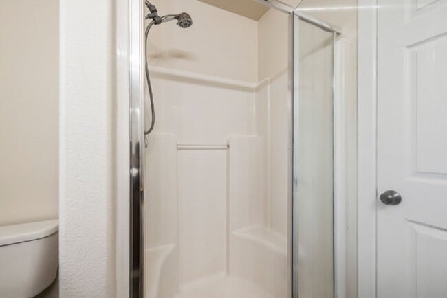 Building Photo - Great home in newer subdivision