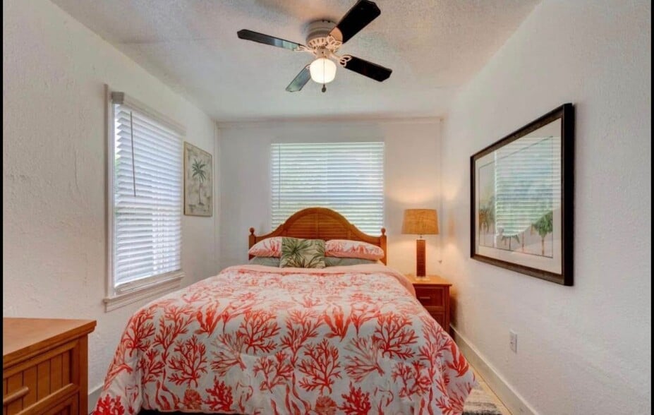 Building Photo - 118 Pierce Ave