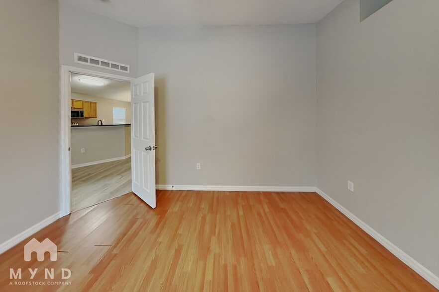 Building Photo - 2073 Hayfield Way
