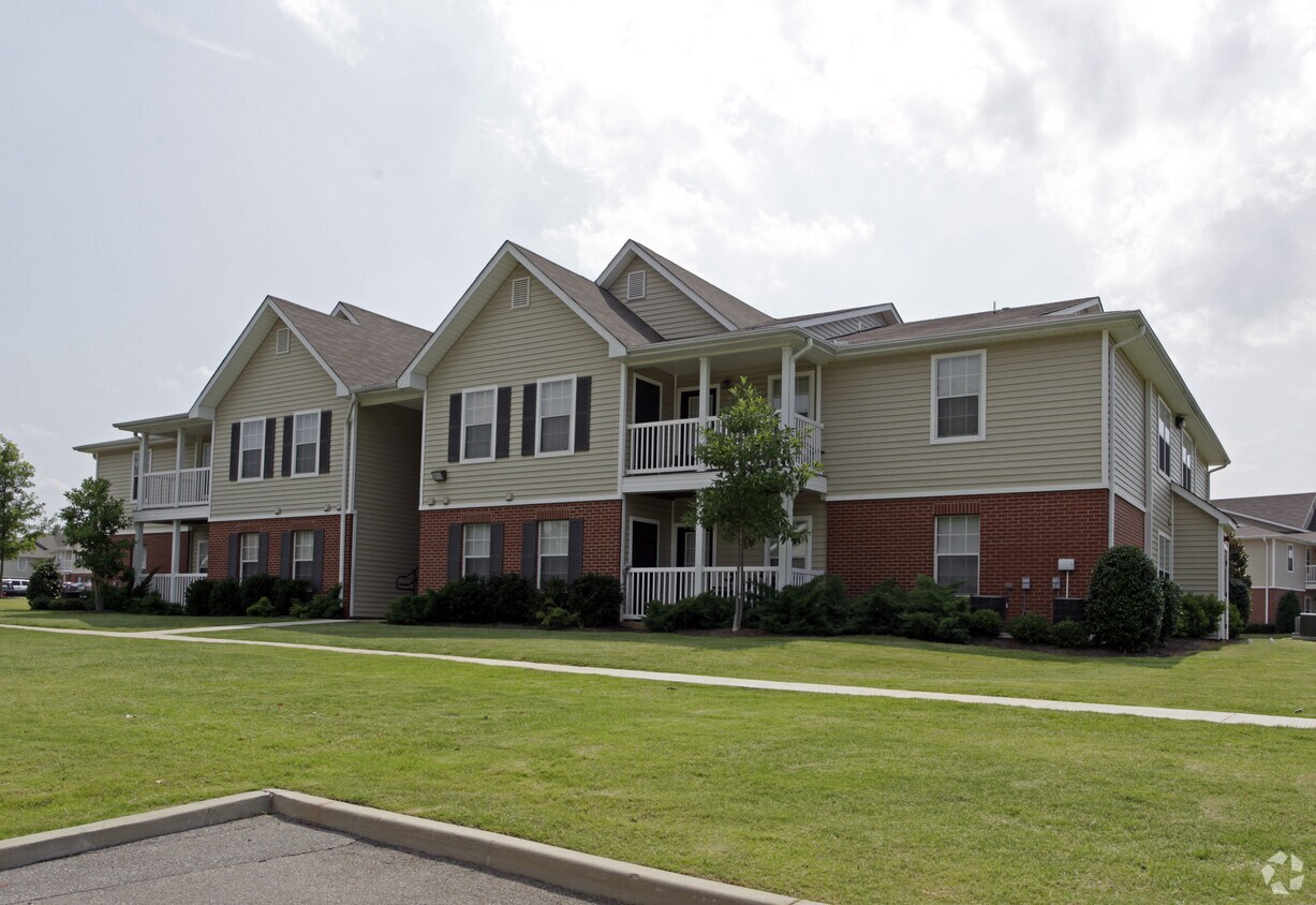 The Village Mid America Student Housing Cordova Tn Apartment Finder