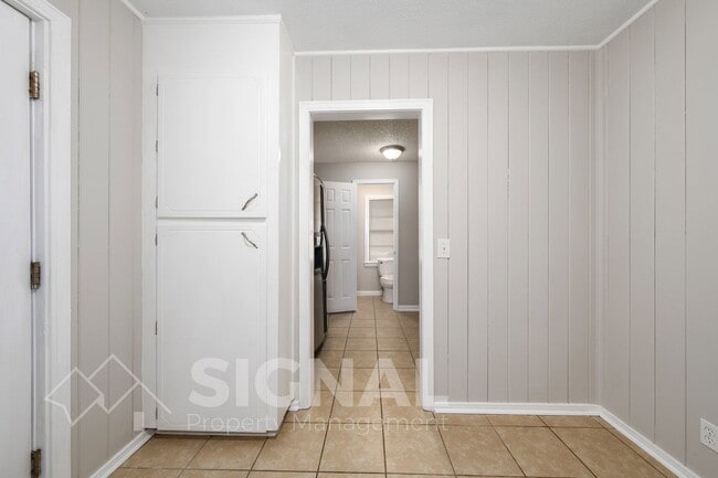 Building Photo - 330 Harlem Ave