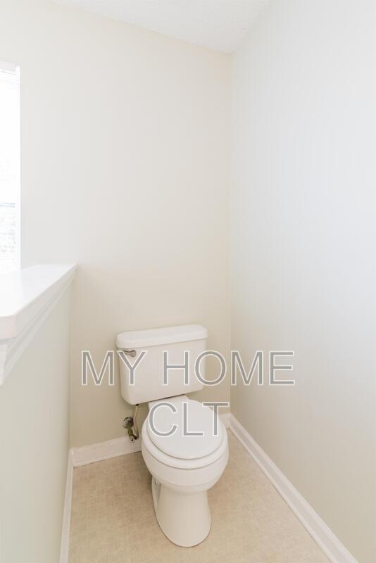 Building Photo - 12025 Brownestone View Dr