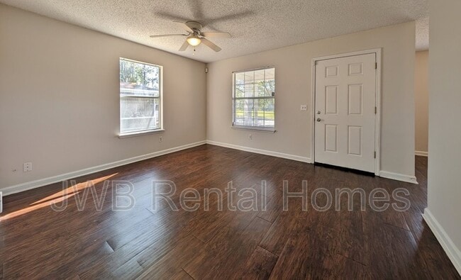 Building Photo - 1747 W 42nd St