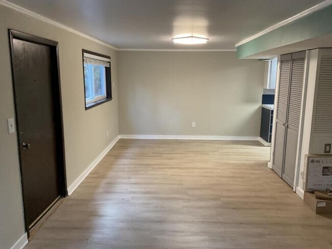Building Photo - 2 bedroom in Seattle WA 98125