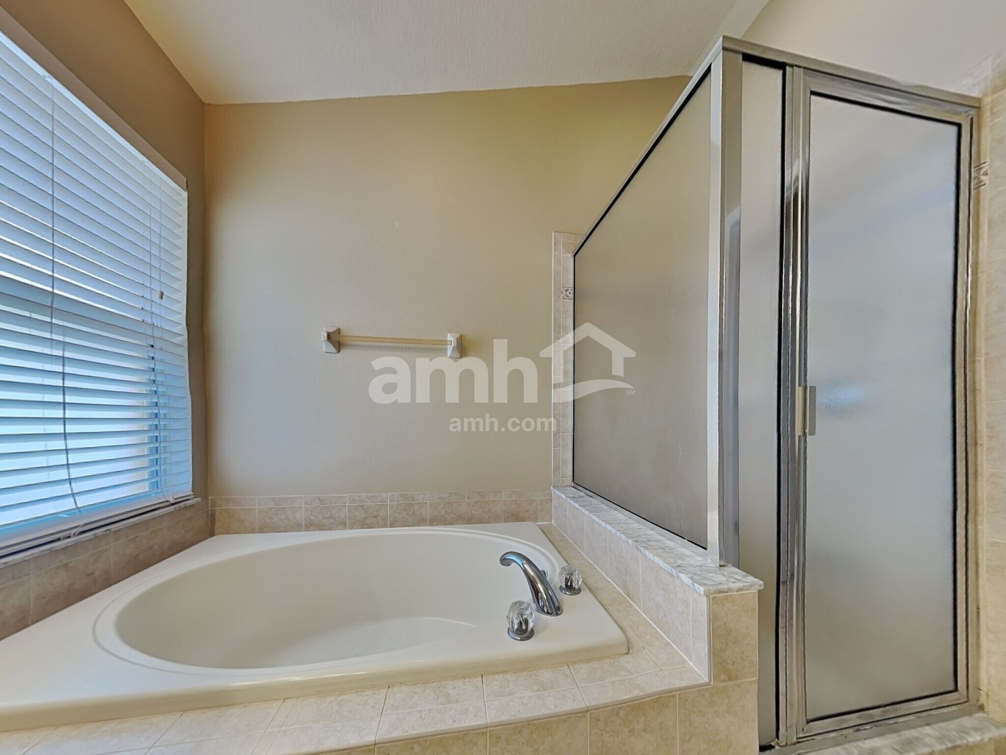 Building Photo - 15511 Montilla Loop