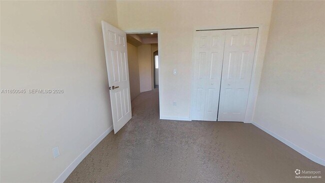 Building Photo - 1420 SE 26th Ave