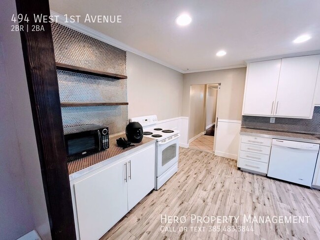 Building Photo - 494 W 1st Ave