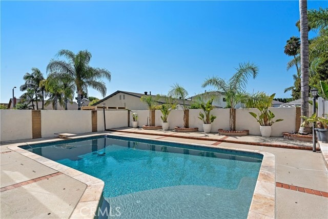 Building Photo - 24701 Eloisa Dr