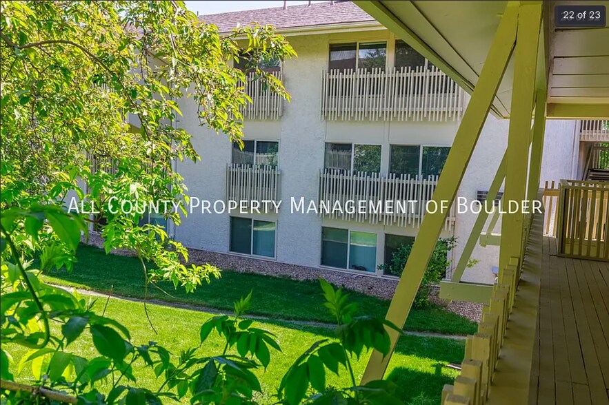 Building Photo - 2707 Valmont Rd