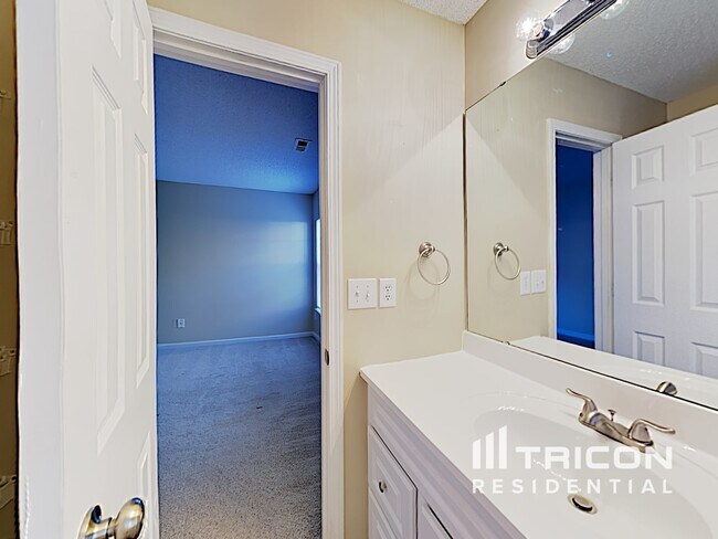 Building Photo - 9027 Treyburn Drive Charlotte NC