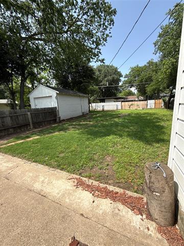 Building Photo - 1607 McAdams Ave