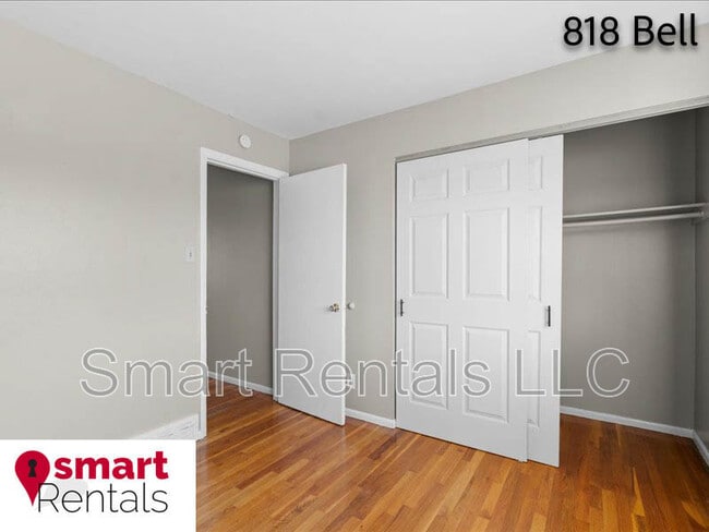 Building Photo - 818 Bell Ave