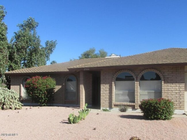 Primary Photo - 2506 E Wesleyan Dr