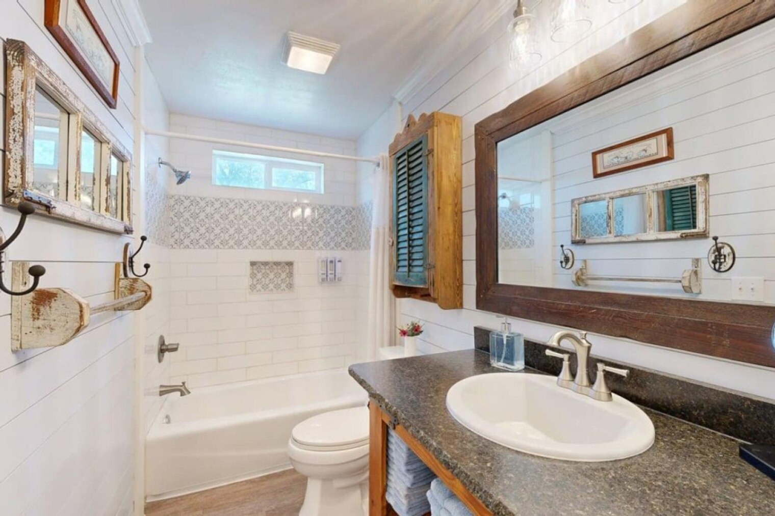 Building Photo - 5291 Dymple Ln