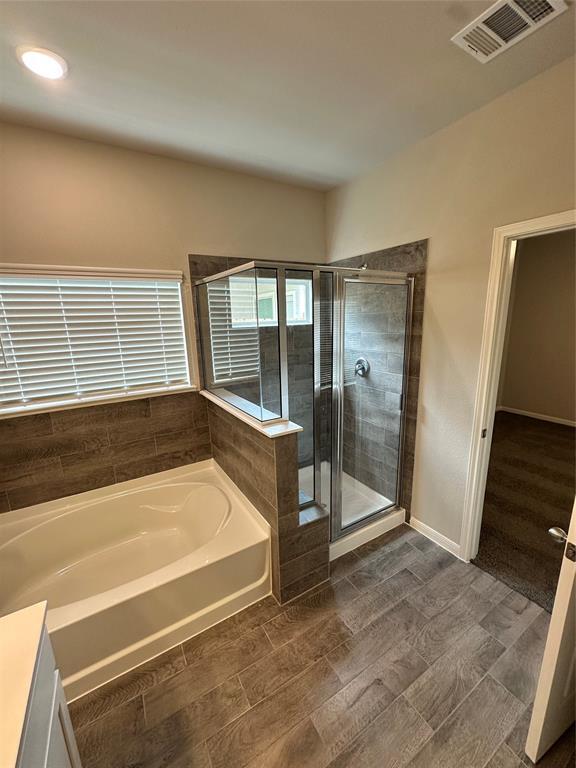 Building Photo - 336 Emerald Thicket Ln