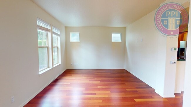 Building Photo - Bethany - Luxury Home, Central Air-Conditioning, Community Pool, Pet Welcome