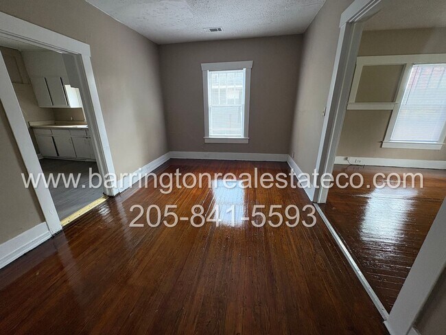 Building Photo - 8116 5th Ave N