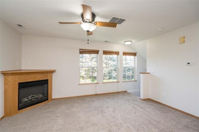 Building Photo - 15229 Alpine Dr