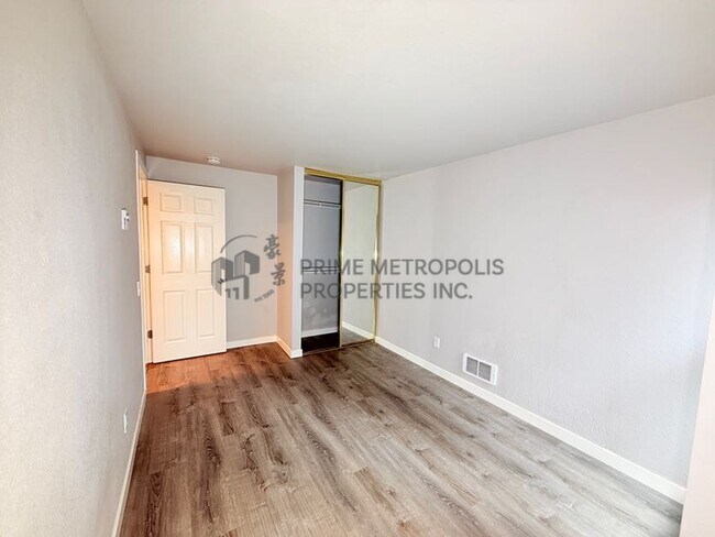 Building Photo - 721 141st Ln SE
