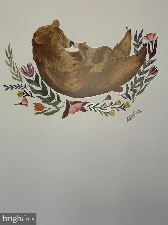 Building Photo - 295 E Main St