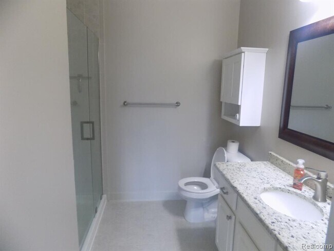 Building Photo - 16327 Chatham Dr