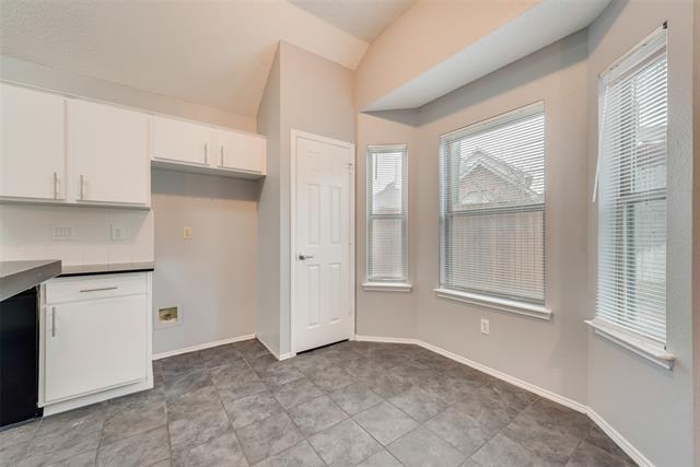 Building Photo - 1220 Royal Crescent Dr