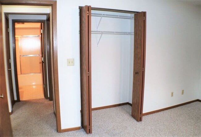 Building Photo - $1,125 | 2 Bedroom, 1 Bathroom CONDO | PET Friendly* | Available for June 1st, 2026 Move In!